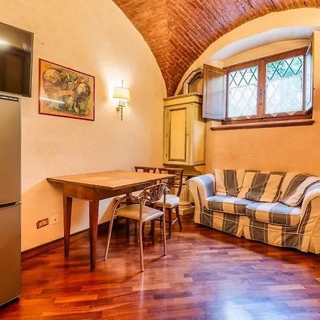 Apartment Affreschi And Vintage Charm Bergamo