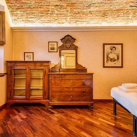 Apartment Affreschi And Vintage Charm Bergamo